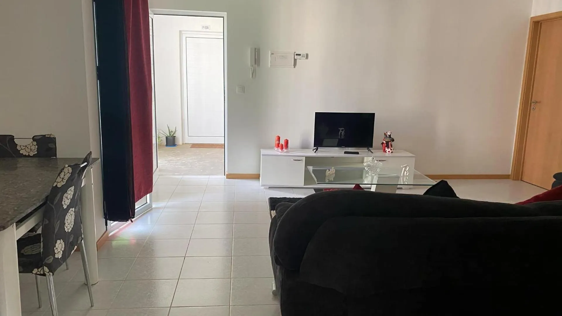 Apartment 3 Minutes From Nelson Mandela Airport Praia