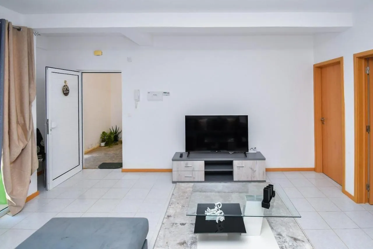 Apartment 3 Minutes From Nelson Mandela Airport Praia